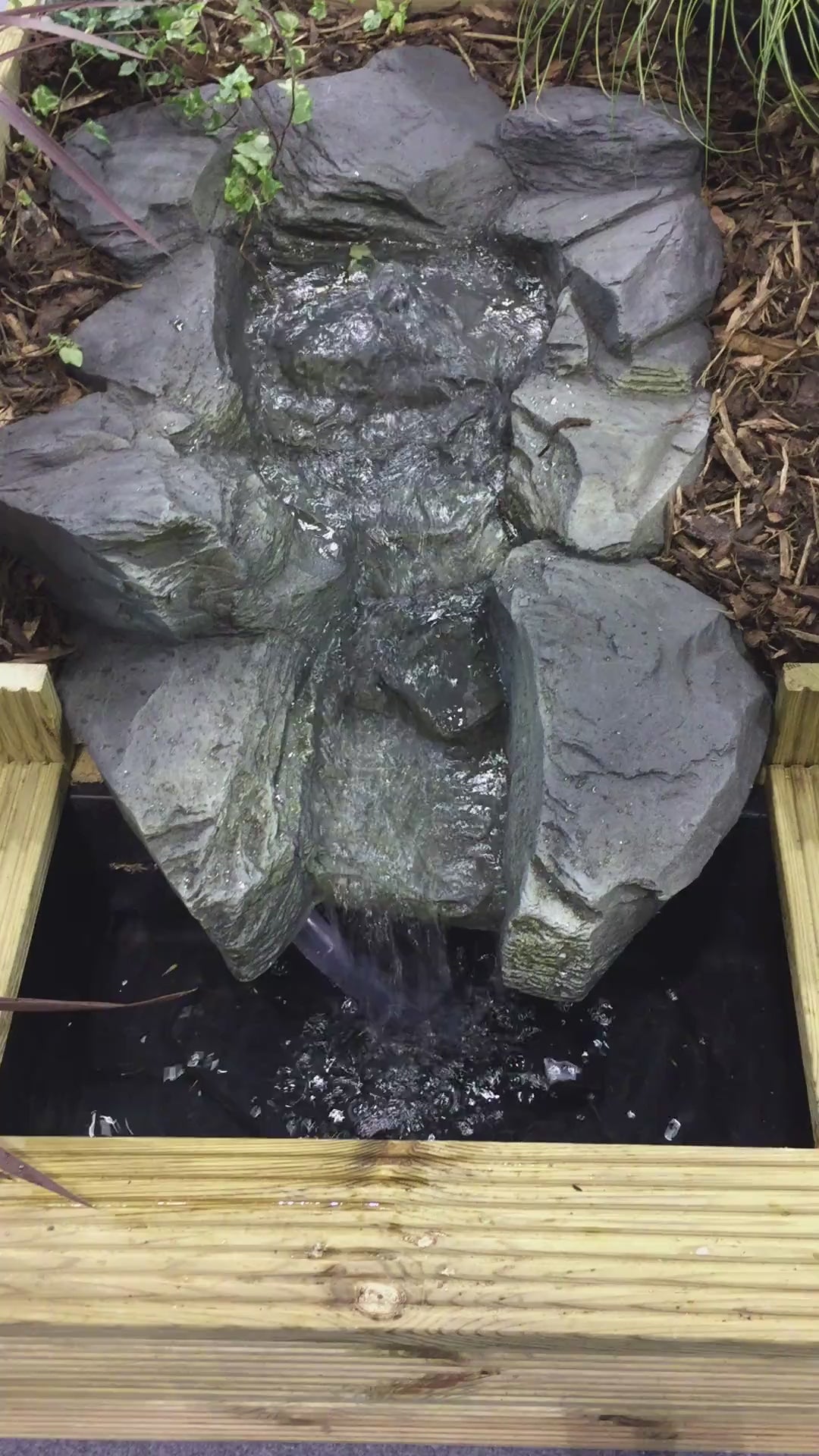 Slate Rapid Garden Watercourse