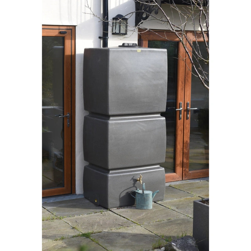825 Litre Pillar Water Butt Rainwater Tank in Millstone