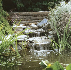 Niagara Falls Spring Garden Waterfall